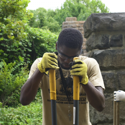 Building Manchester Wall path